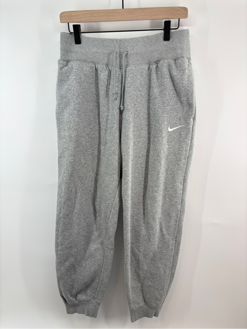 Nike Women's Sportswear Phoenix Fleece High-Waisted Oversized Sweatpants Grey